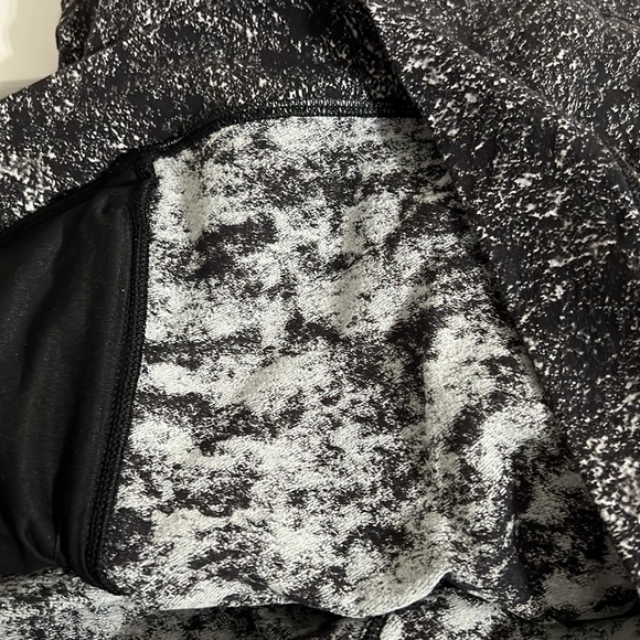 Lululemon Rulu Half Zip Jacquard Black White Top Long Sleeve black White 8 - Picture 8 of 8